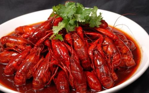 在家秘制小龍蝦，比飯店更鮮香過(guò)癮的終極攻略